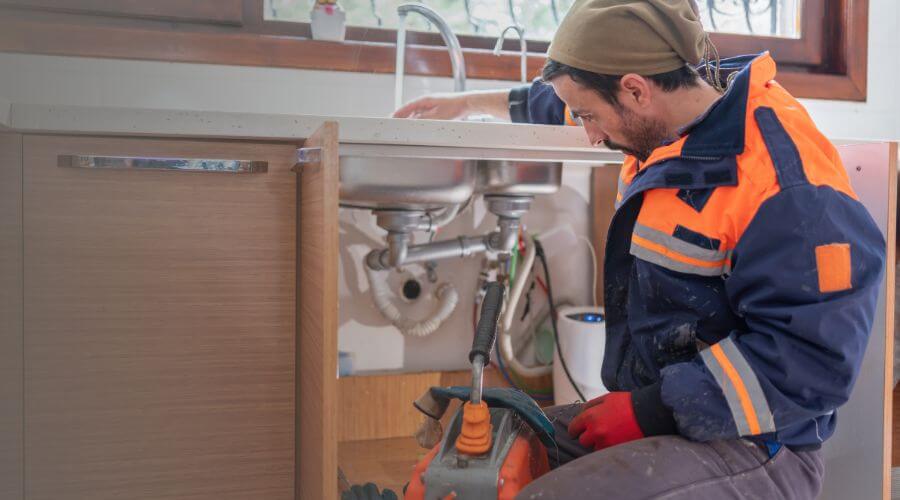 Professional clogged toilet repair in Maricao, PR